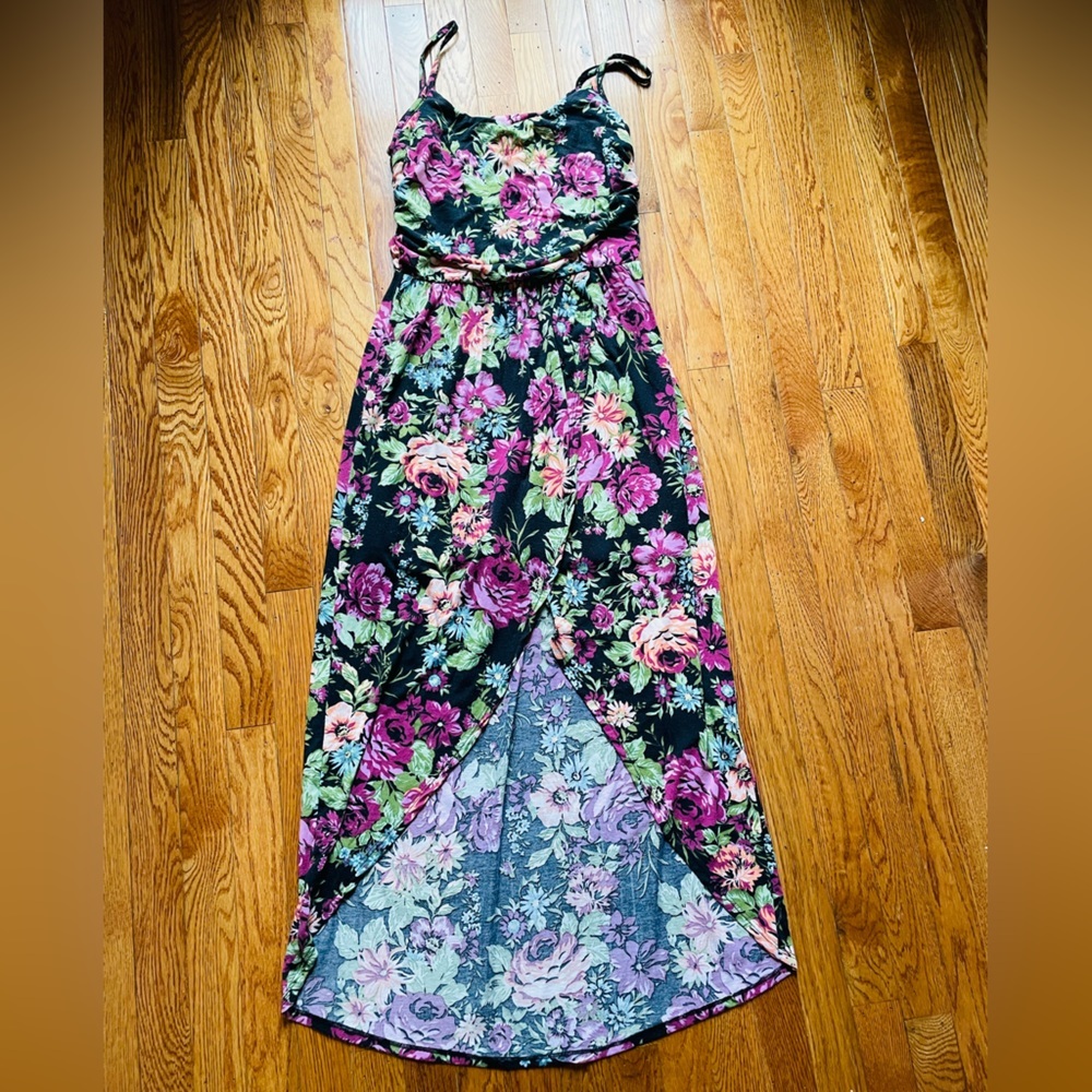 COPY - Women’s I’m In Love With Derek Black Floral Dress Size M